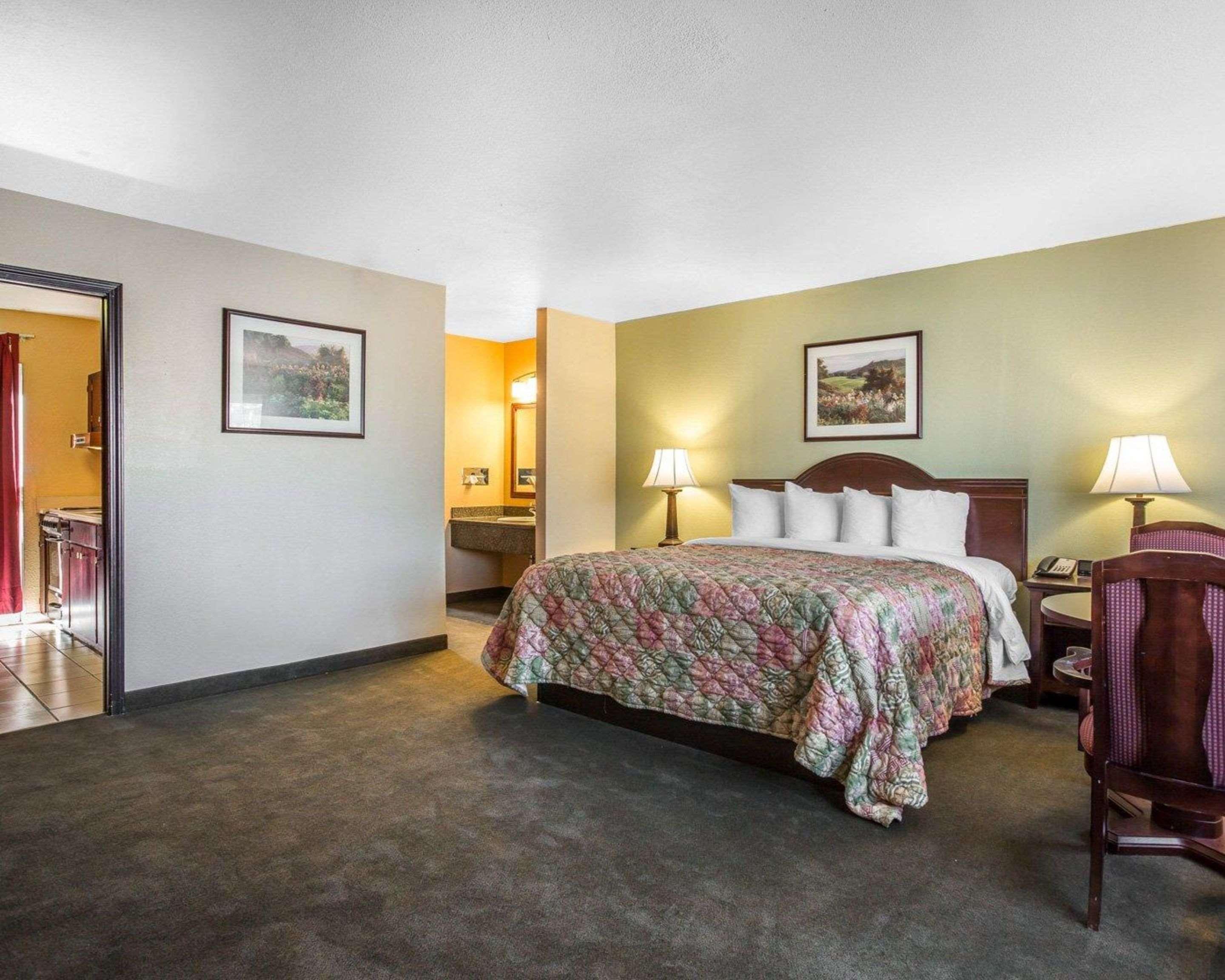 Quality Inn & Suites Cameron Park Shingle Springs מראה חיצוני תמונה