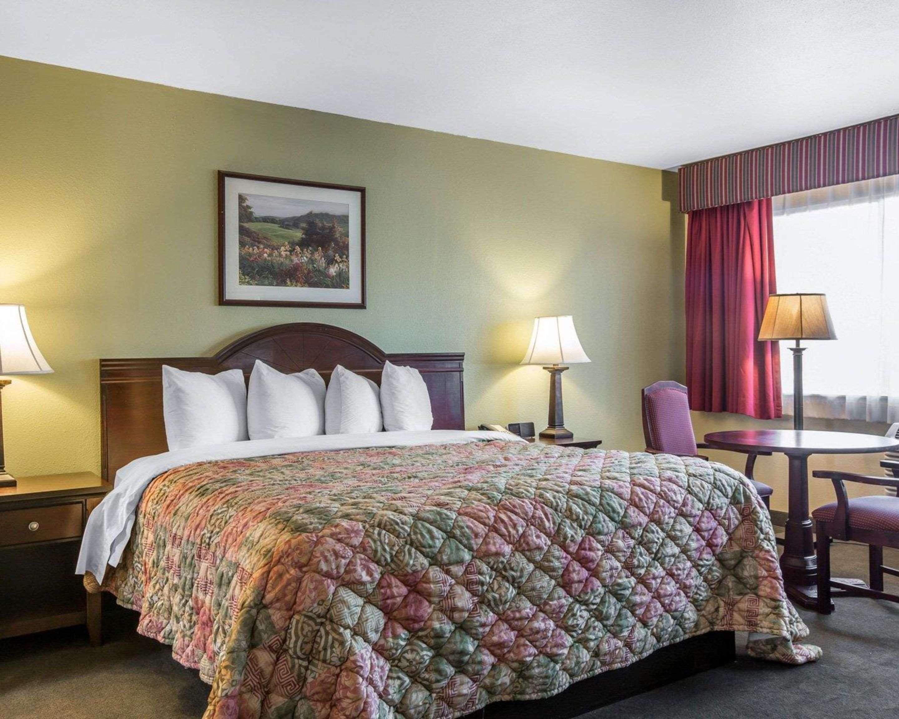 Quality Inn & Suites Cameron Park Shingle Springs מראה חיצוני תמונה