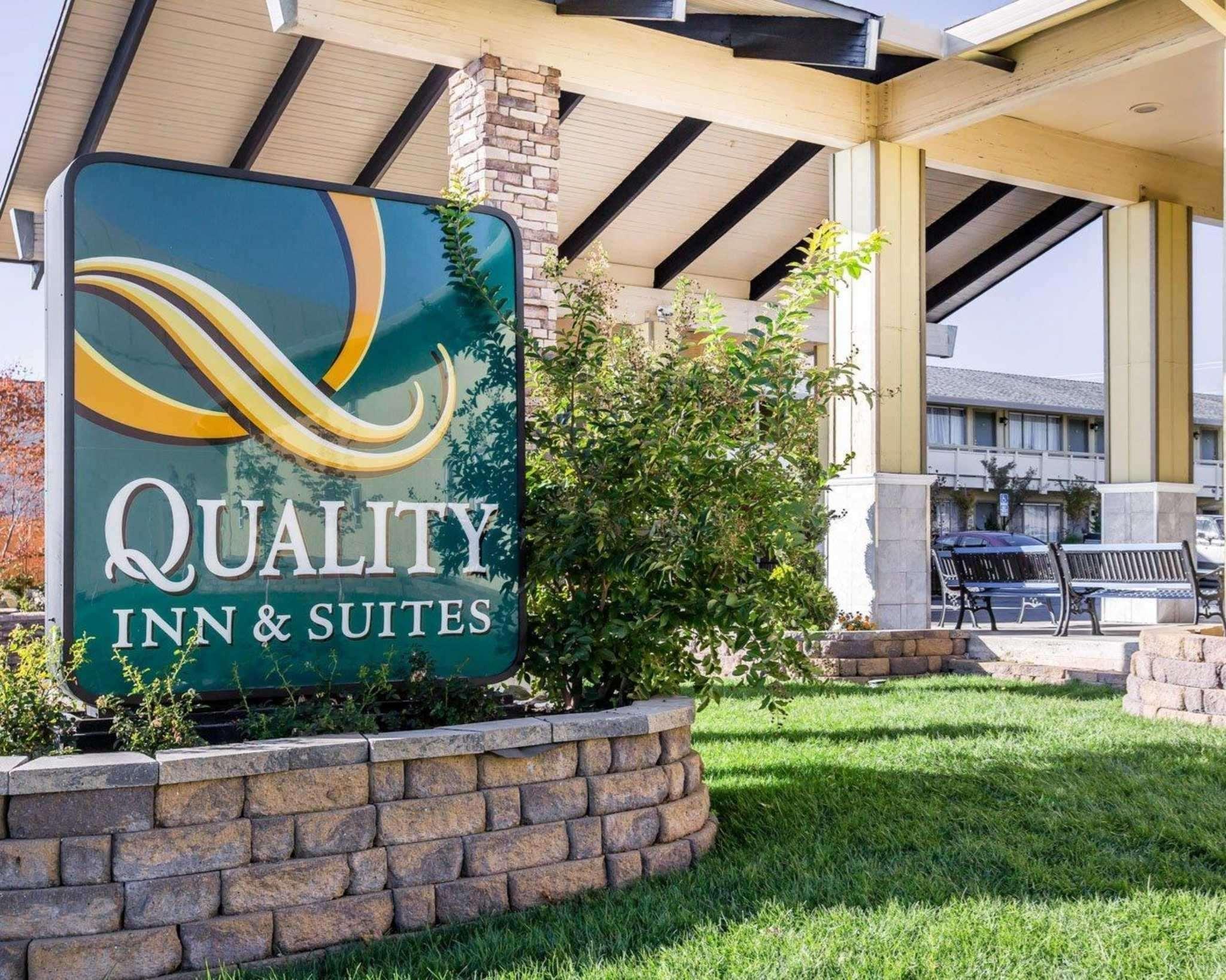 Quality Inn & Suites Cameron Park Shingle Springs מראה חיצוני תמונה