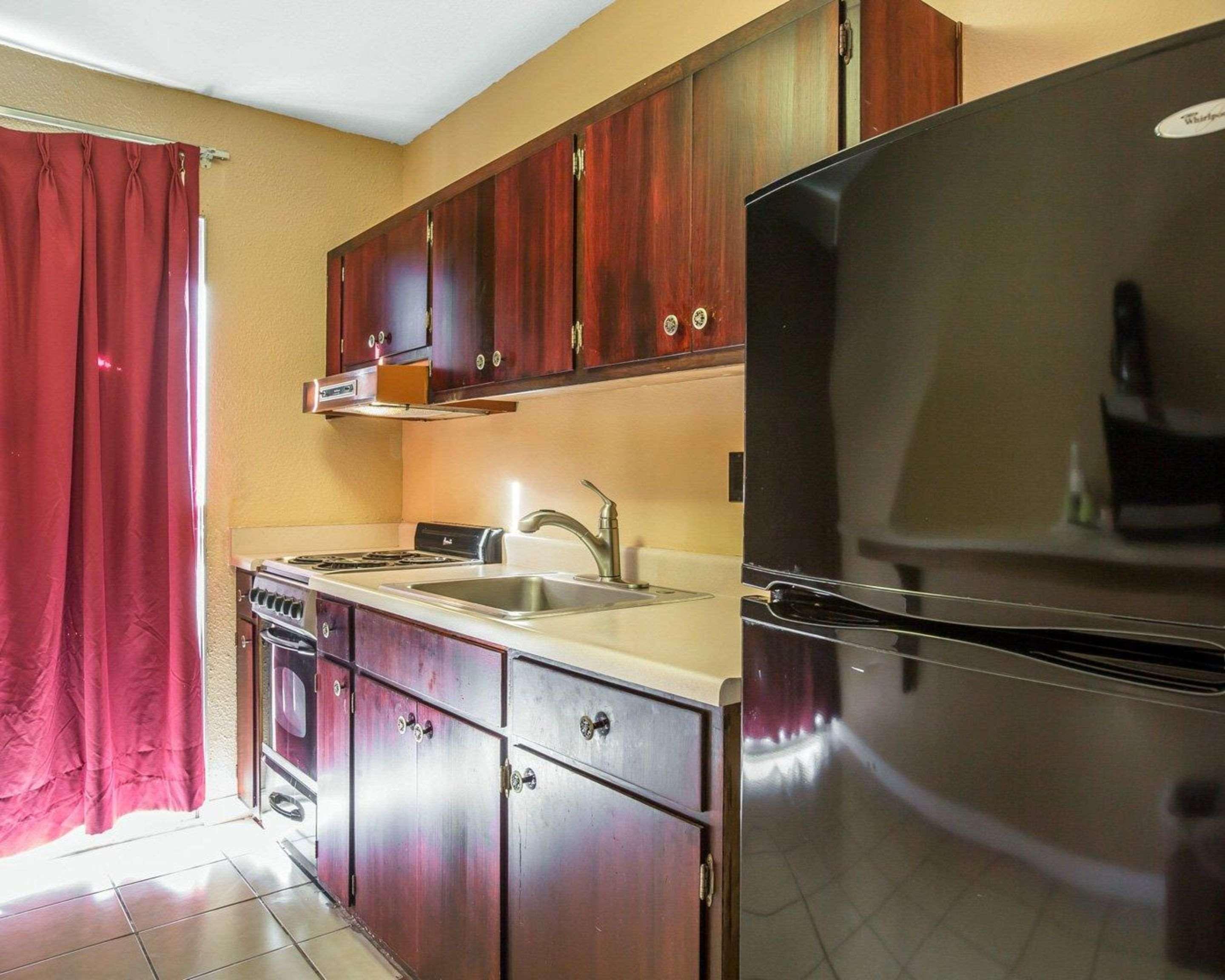 Quality Inn & Suites Cameron Park Shingle Springs מראה חיצוני תמונה
