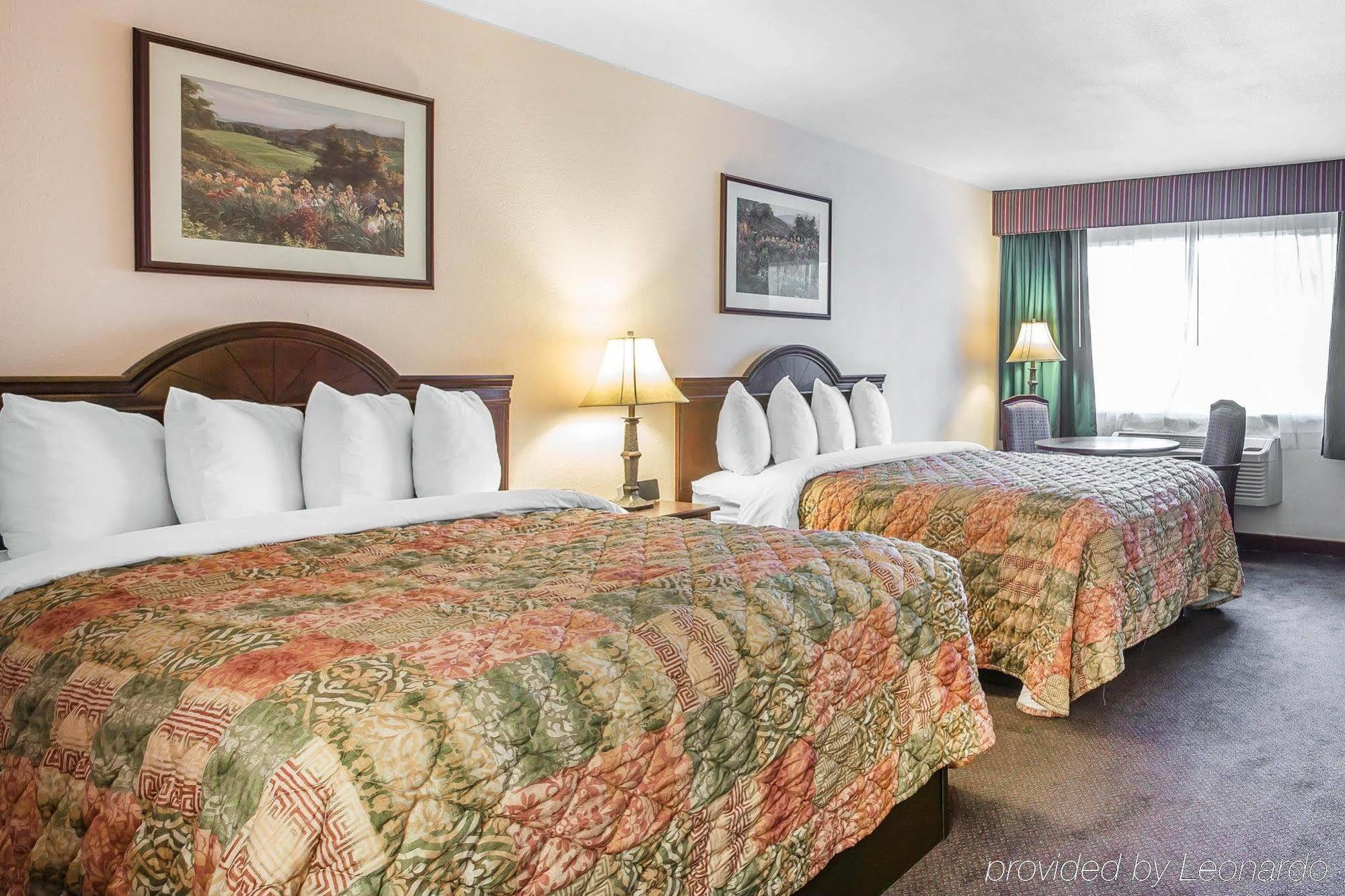 Quality Inn & Suites Cameron Park Shingle Springs מראה חיצוני תמונה