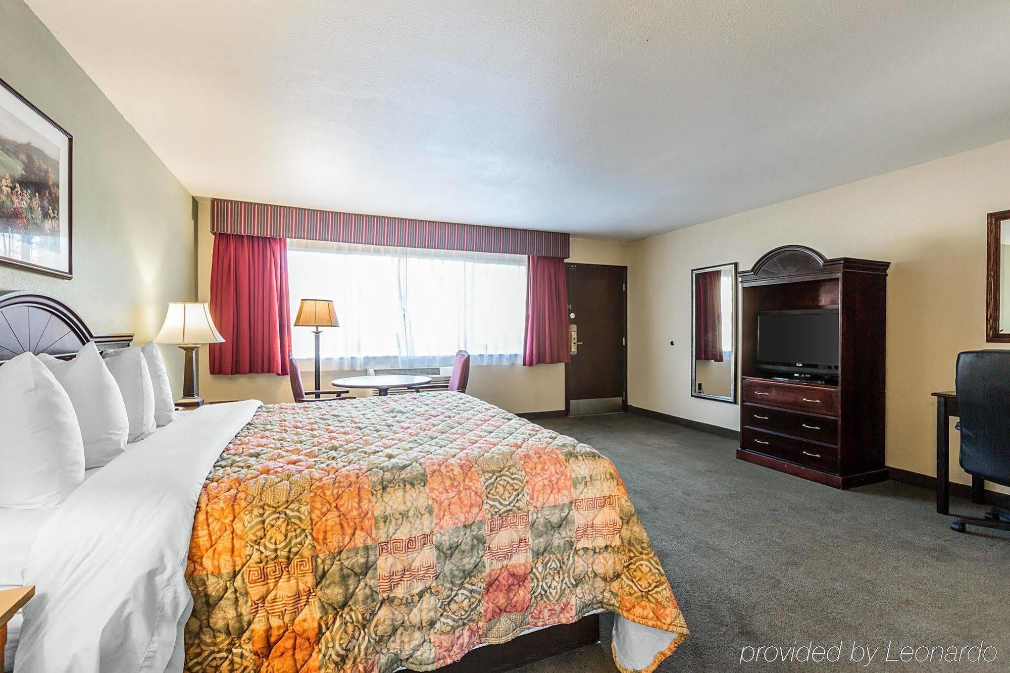 Quality Inn & Suites Cameron Park Shingle Springs מראה חיצוני תמונה
